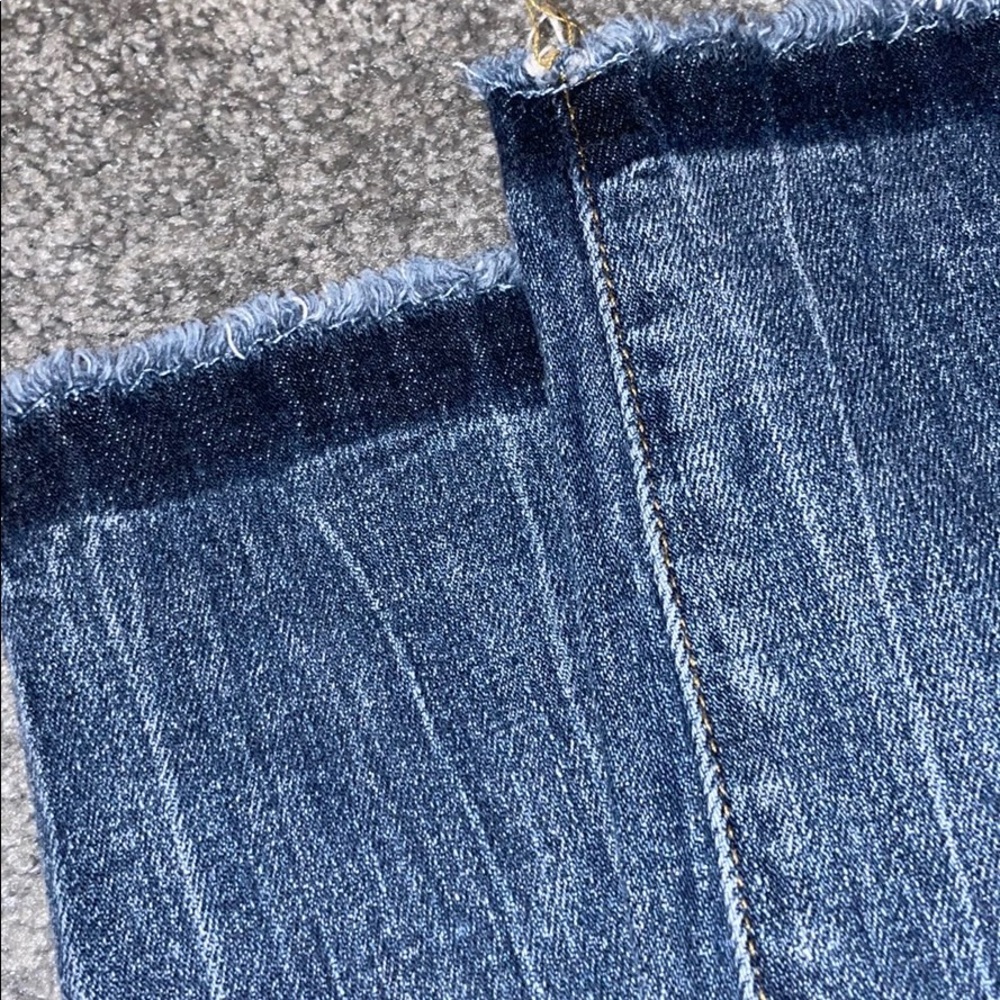 Frame Le High Skinny Jeans View 3
